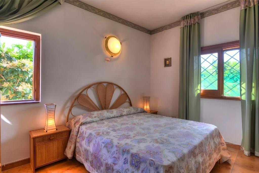 Villa Alfonsa, Fontane Bianche, Siracusa, Private Pool, 10Min From The Beach Luaran gambar