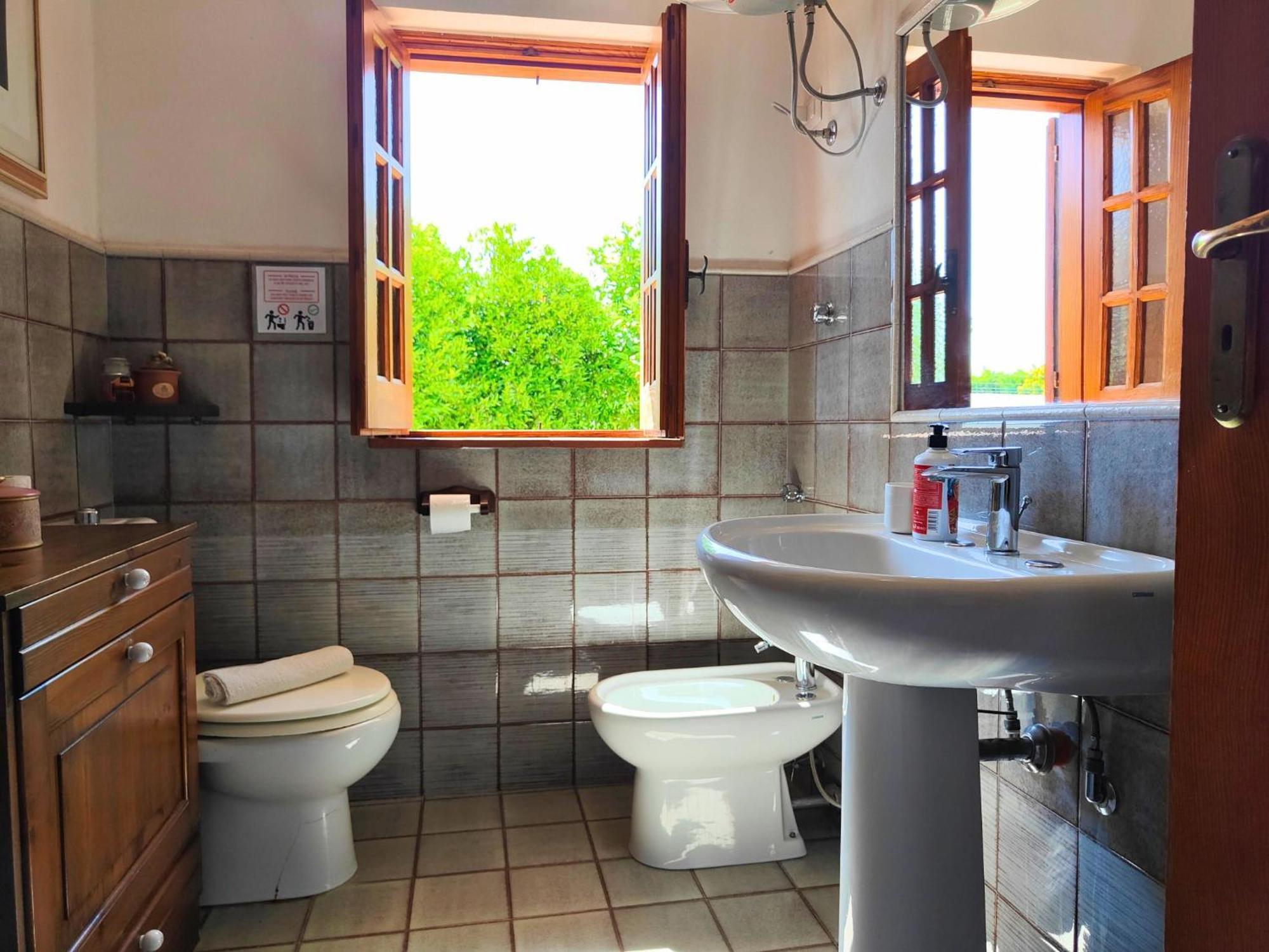 Villa Alfonsa, Fontane Bianche, Siracusa, Private Pool, 10Min From The Beach Luaran gambar